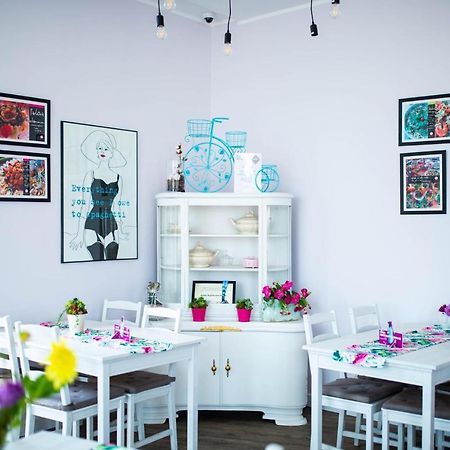 Wyjatkowe Smaki Bed & Breakfast Pruszcz Gdanski Bagian luar foto