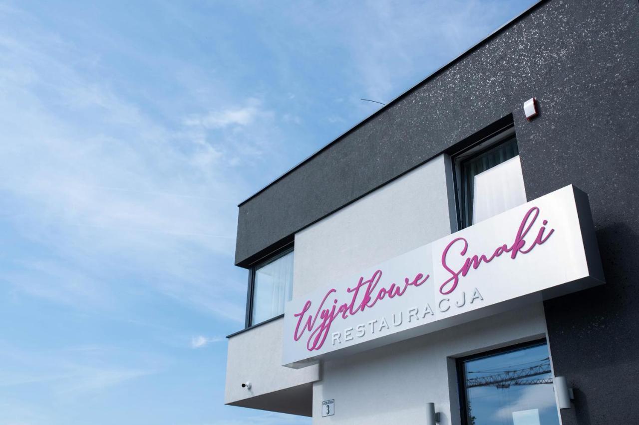 Wyjatkowe Smaki Bed & Breakfast Pruszcz Gdanski Bagian luar foto